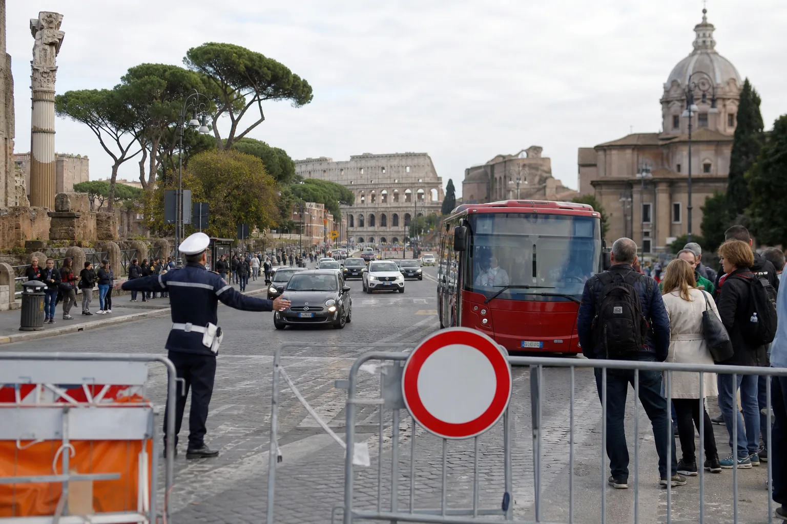 Villaggio della Difesa al Circo Massimo: viabilità stravolge Roma fino al 4 novembre